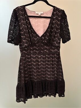 Shabby  Chic Black Lace V-Neck Short Sleeve Dress